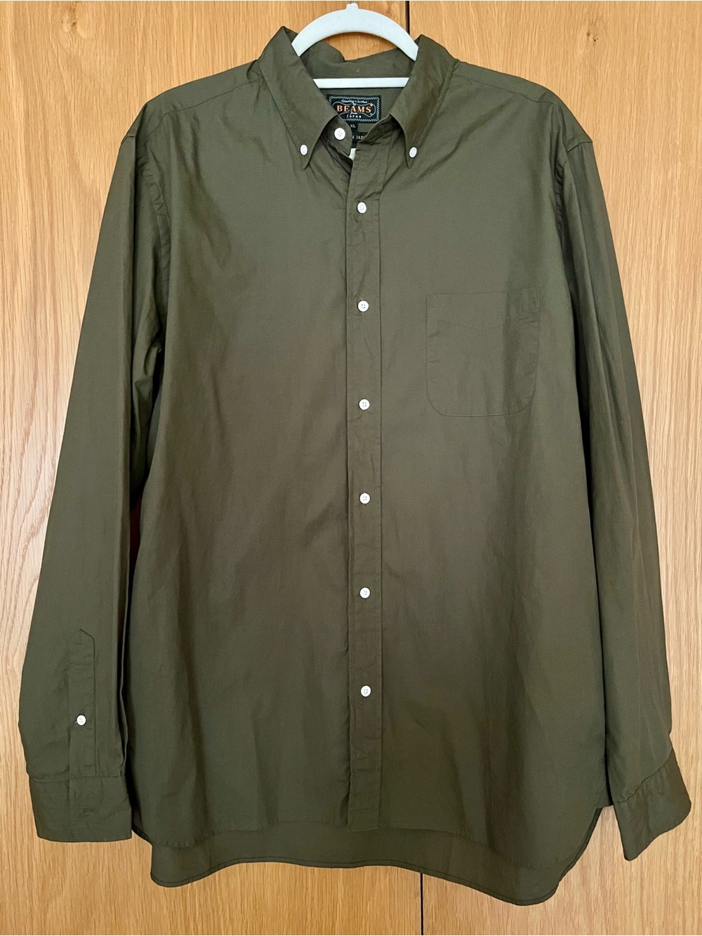 BEAMS Men's Olive Green Button-Down Casual Shirt